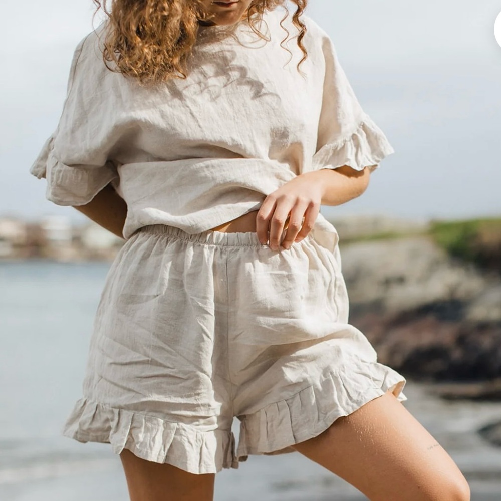 *SOLD* Peplum Co Cara Ruffle Shorts